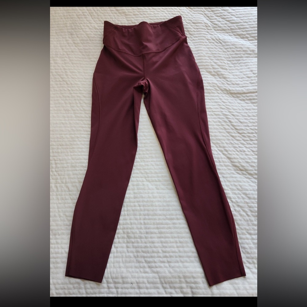 Lululemon Base Pace High-Rise Tight 25" *Brushed Nulux leggings size 6
